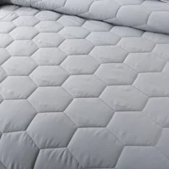 Honeycomb With Piping Down Alternative Duvet Insert - St. James Home