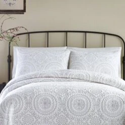 Medallion Quilt Sham Gray/White - Jessica Simpson -Laura Ashley Shop GUEST 0cd09660 cb00 4fc2 8cda 1fa045cd9613