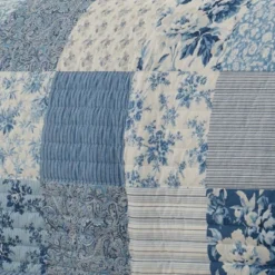 Laura Ashley Paisley Patchwork Quilt Set -Laura Ashley Shop GUEST 31400873 018b 4f81 84e6 a40e125bcf75