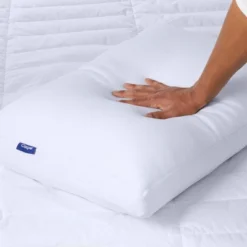 The Casper Essential Cooling Pillow -Laura Ashley Shop GUEST 642d8467 3b08 47ad 9a21 14331f89f5d5