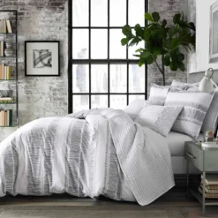 Ziggy Reversible Comforter Set - City Scene