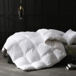 APSMILE Luxurious Feathers Down Duvet Insert Comforter 13 APSMILE Luxurious Feathers Down Duvet Insert Comforter -Laura Ashley Shop GUEST ae50124a bd2d 4965 9edc 7f663b8693b7