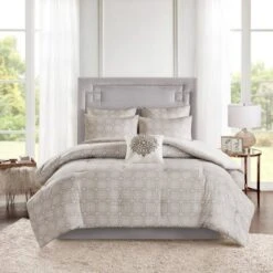 Alicia Cotton Comforter Set -Laura Ashley Shop GUEST d4748175 ebdb 4492 aa9b 7e7eb85e28d9