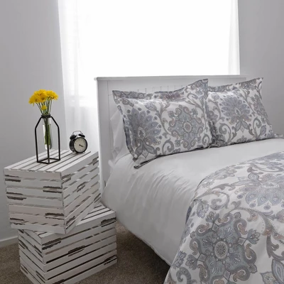 Southshore Fine Living Serenity 300 Thread-Count 100% Cotton Sateen Duvet Cover Set With Shams 5 Southshore Fine Living Serenity 300 Thread-Count 100% Cotton Sateen Duvet Cover Set With Shams - Image 4